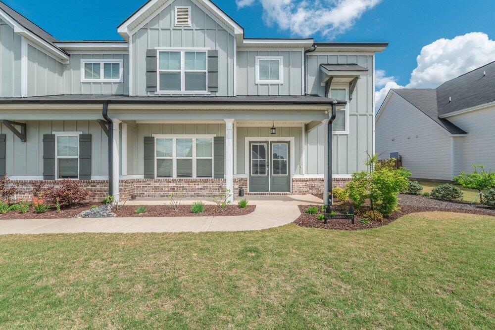 8241 Crossbow Landing