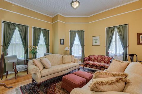 Tiny photo for 501 Buncombe Street, Edgefield, SC 29824 (MLS # 214829)