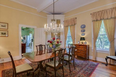 Tiny photo for 501 Buncombe Street, Edgefield, SC 29824 (MLS # 214829)