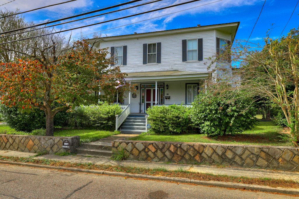 Photo for 501 Buncombe Street, Edgefield, SC 29824 (MLS # 214829)