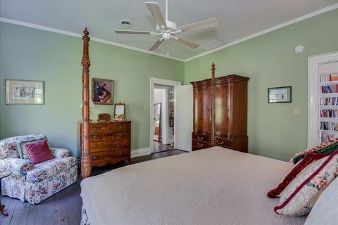 Tiny photo for 501 Buncombe Street, Edgefield, SC 29824 (MLS # 214829)