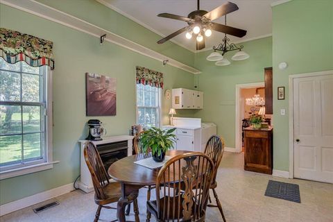 Tiny photo for 501 Buncombe Street, Edgefield, SC 29824 (MLS # 214829)