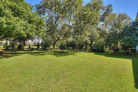 Tiny photo for 501 Buncombe Street, Edgefield, SC 29824 (MLS # 214829)