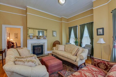 Tiny photo for 501 Buncombe Street, Edgefield, SC 29824 (MLS # 214829)