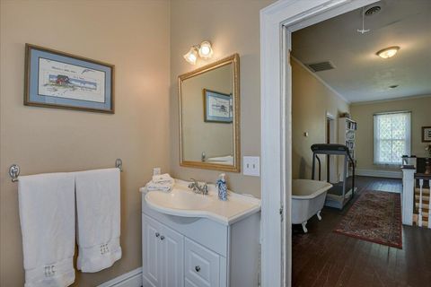 Tiny photo for 501 Buncombe Street, Edgefield, SC 29824 (MLS # 214829)