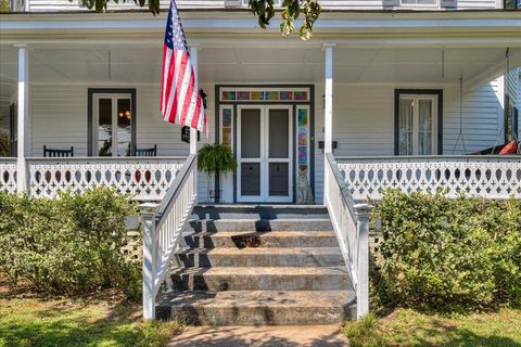 Tiny photo for 501 Buncombe Street, Edgefield, SC 29824 (MLS # 214829)