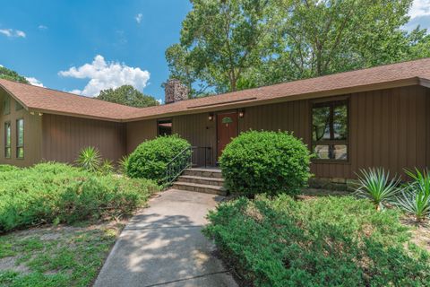 Single Family Residence in Aiken SC 10 Inverness Street 4.jpg