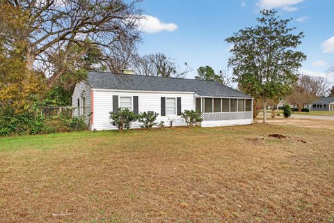 Tiny photo for 1111 Alderman Street NE, Aiken, SC 29801 (MLS # 221243)