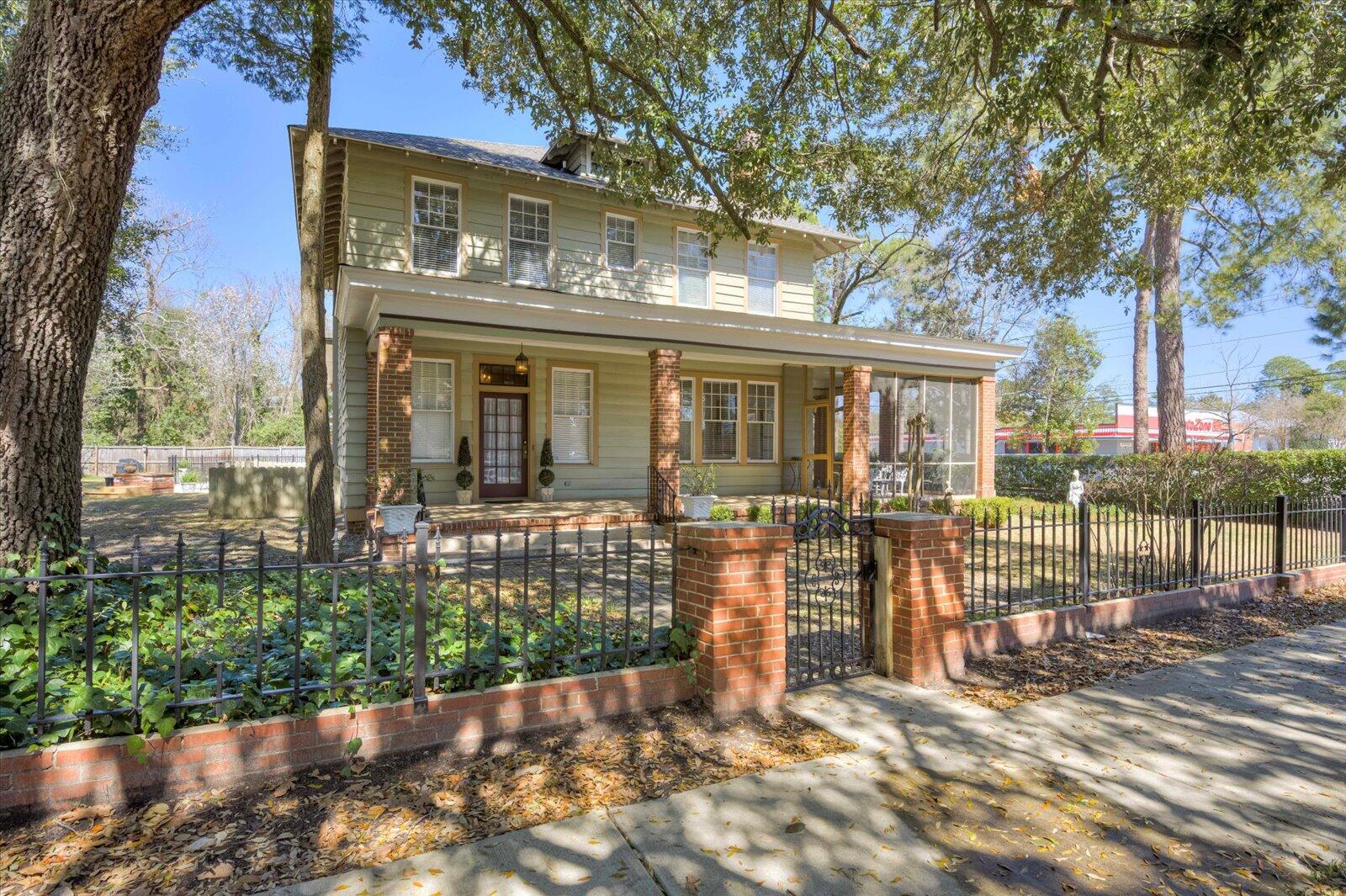 111 Greenville Street NW