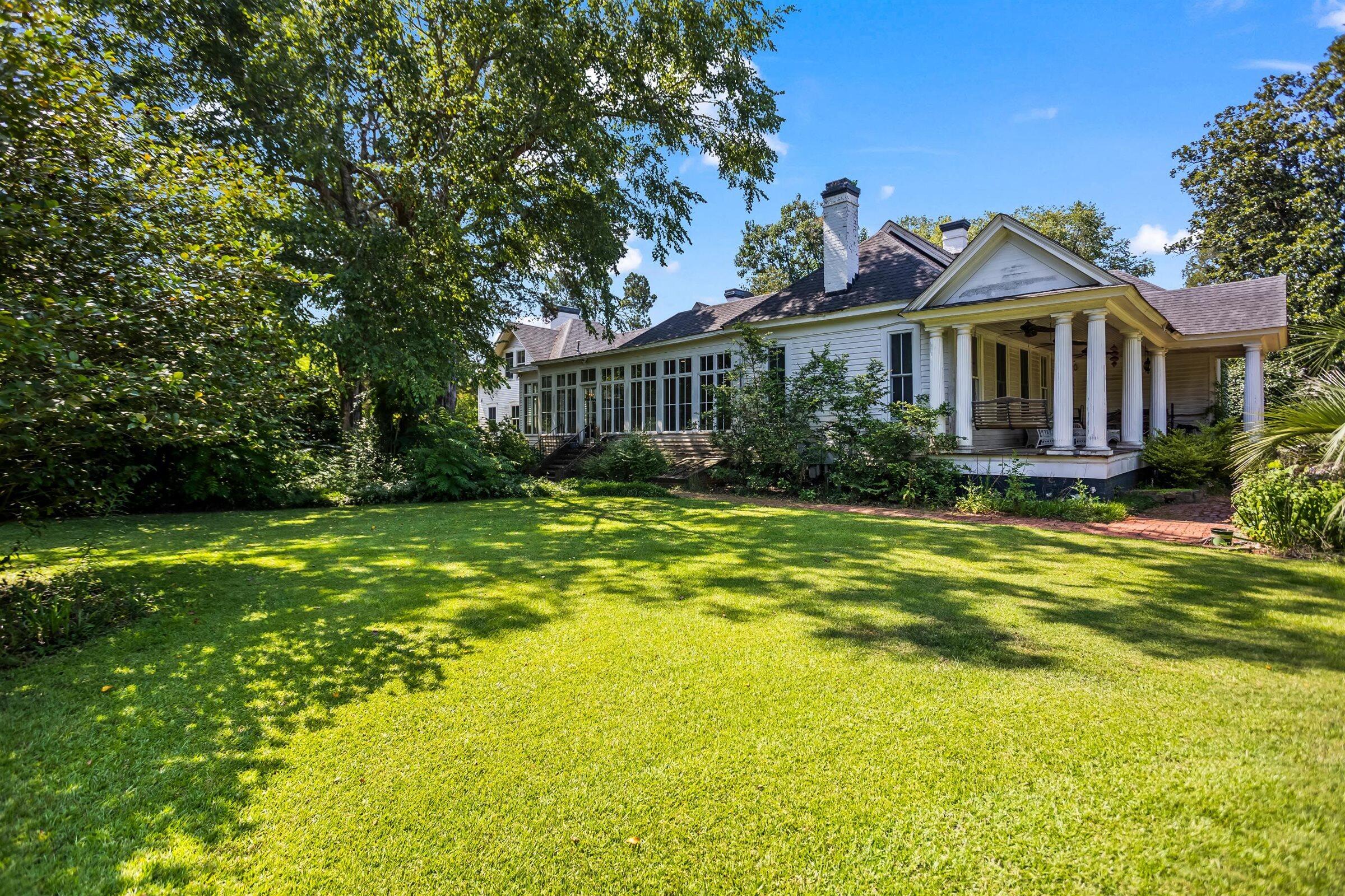 312 Horry Street SE