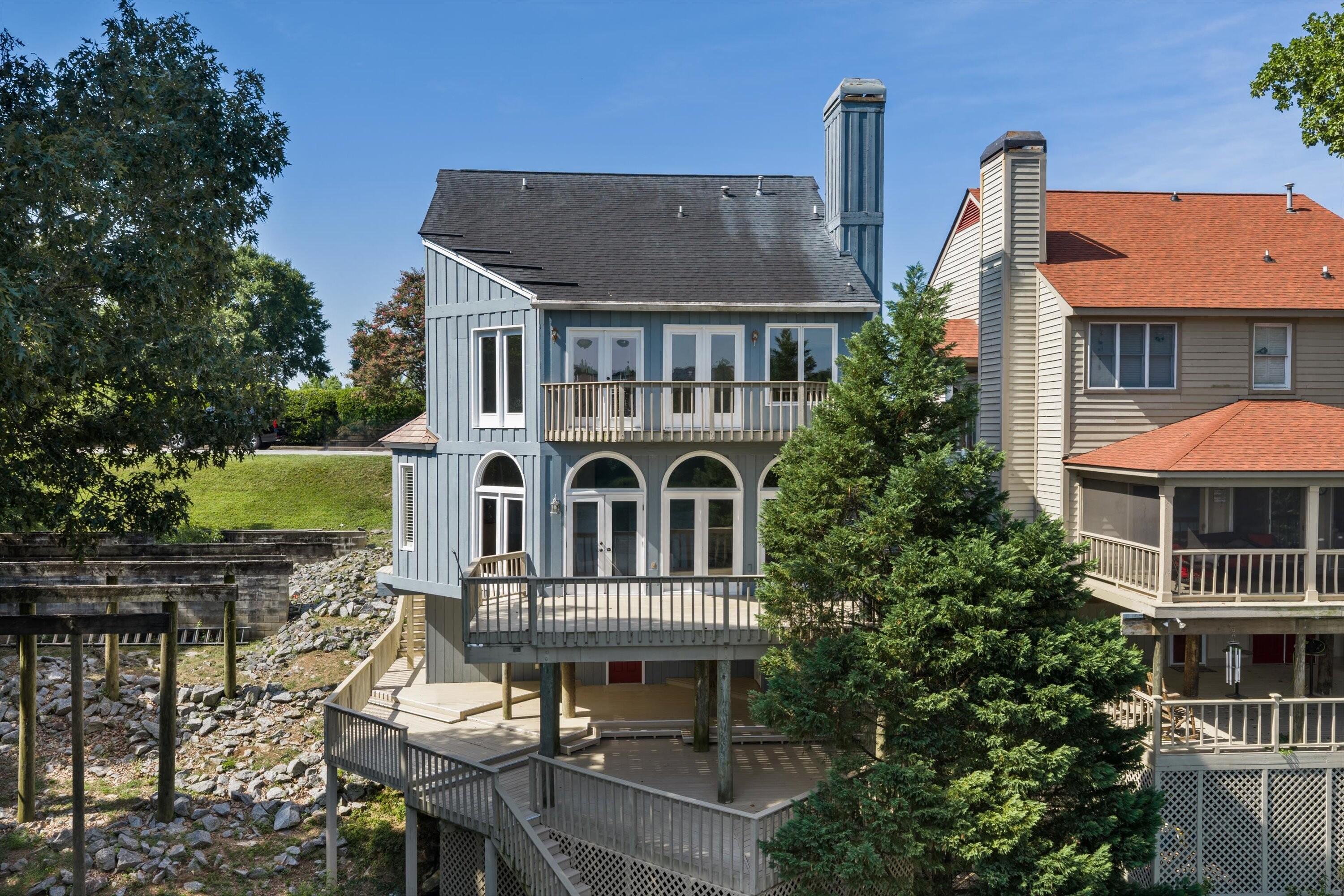 1401 Waters Edge Drive