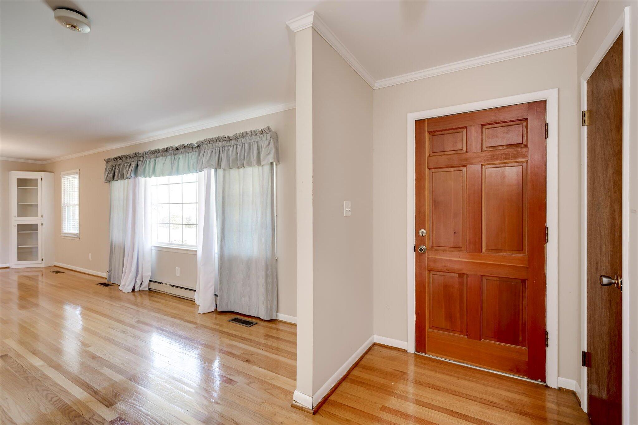 468 Williston Road 1