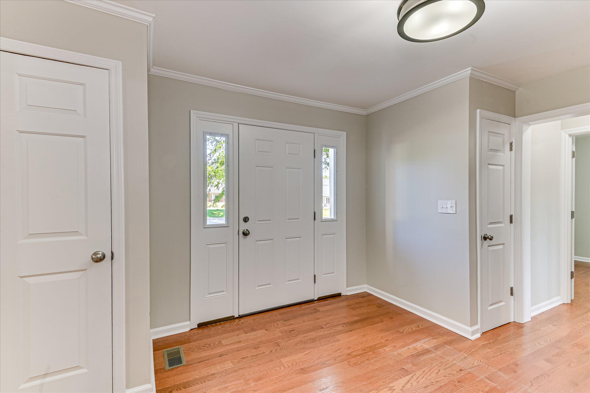 847 Hillcrest Street