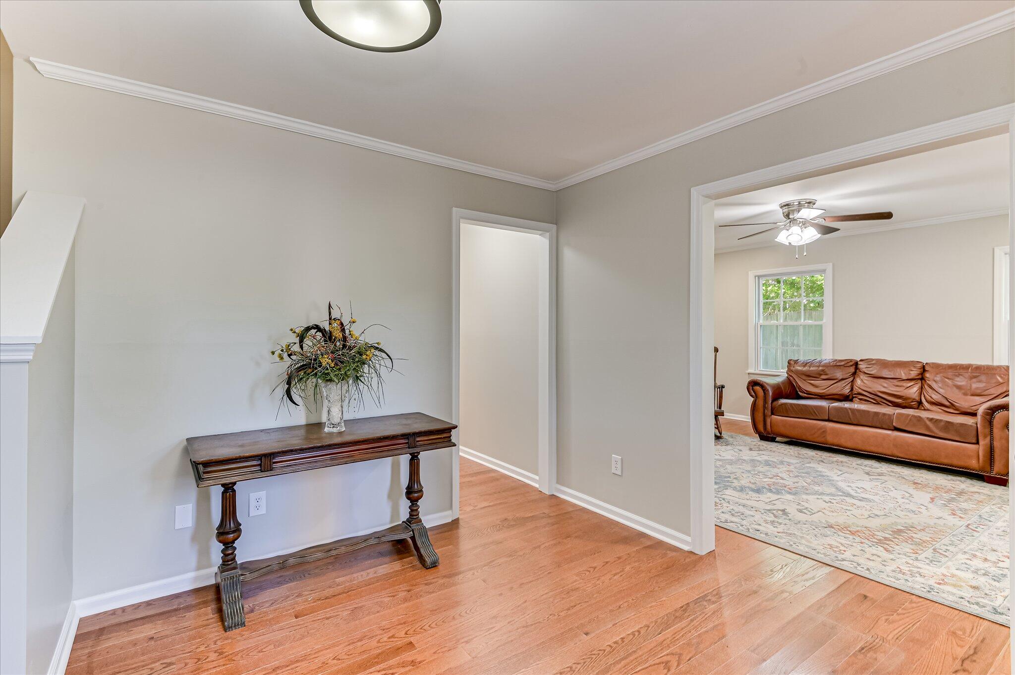 847 Hillcrest Street