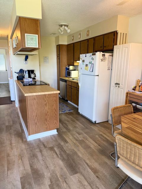 Tiny photo for 229 Linkside Villas, Edisto Island, SC 29438 (MLS # 219663)