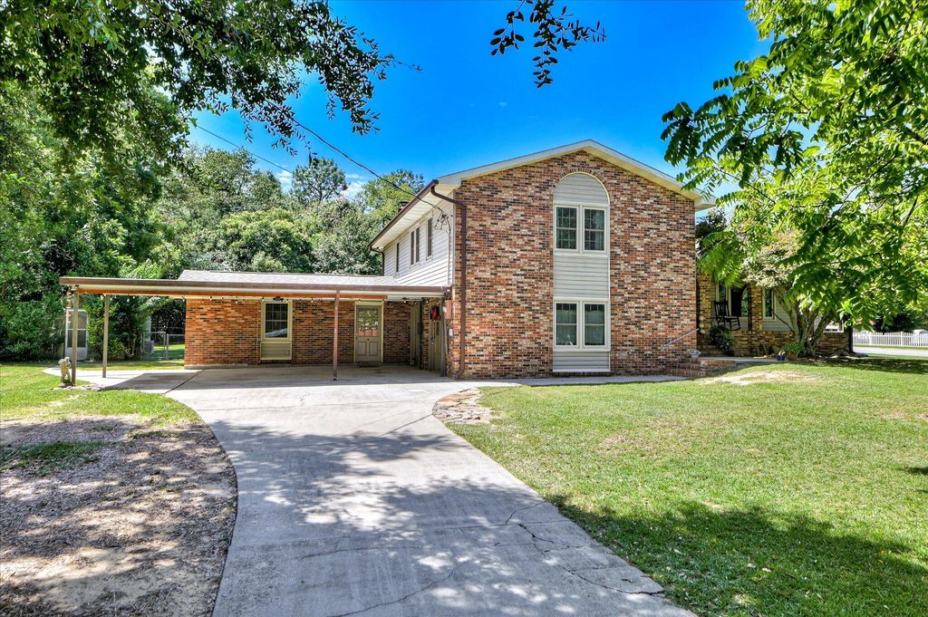 Photo for 155 Garden Drive, Williston, SC 29853 (MLS # 218079)