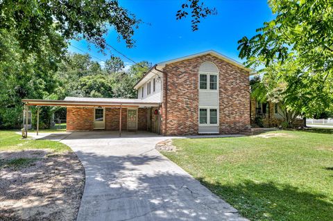 Photo of 155 Garden Drive, Williston, SC 29853 (MLS # 218079) Photo of 155 Garden Drive, Williston, SC 29853 (MLS # 218079)