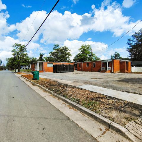 Photo of 102 W Market Street, Timmonsville, SC 29161 (MLS # 217309) Photo of 102 W Market Street, Timmonsville, SC 29161 (MLS # 217309)