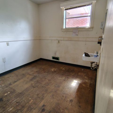 Tiny photo for 102 W Market Street, Timmonsville, SC 29161 (MLS # 217309)