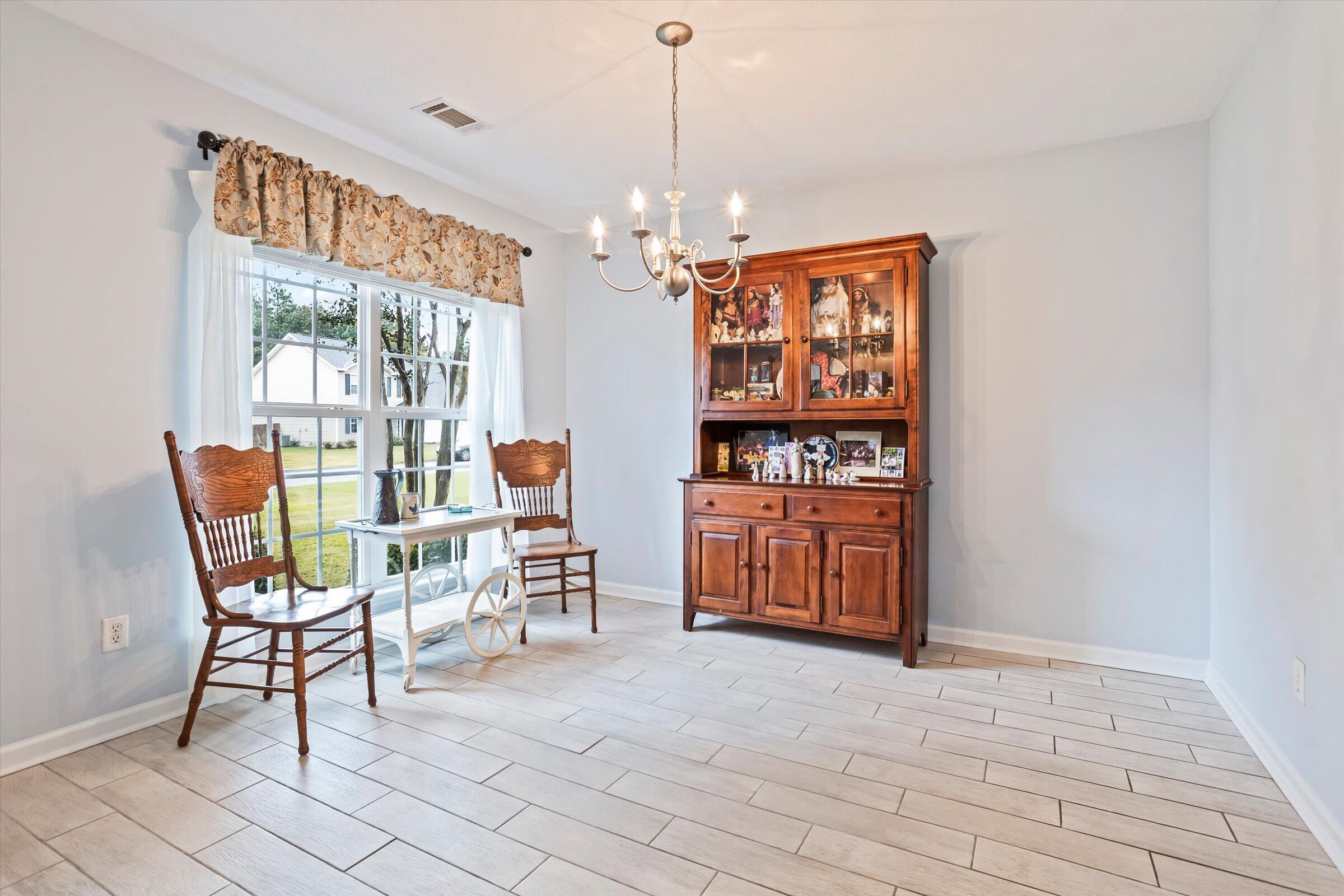1209 Cinnamon Drive