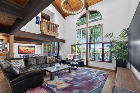 Photo of 1319 Waters Edge Drive, Augusta, GA 30901 (MLS # 222905)