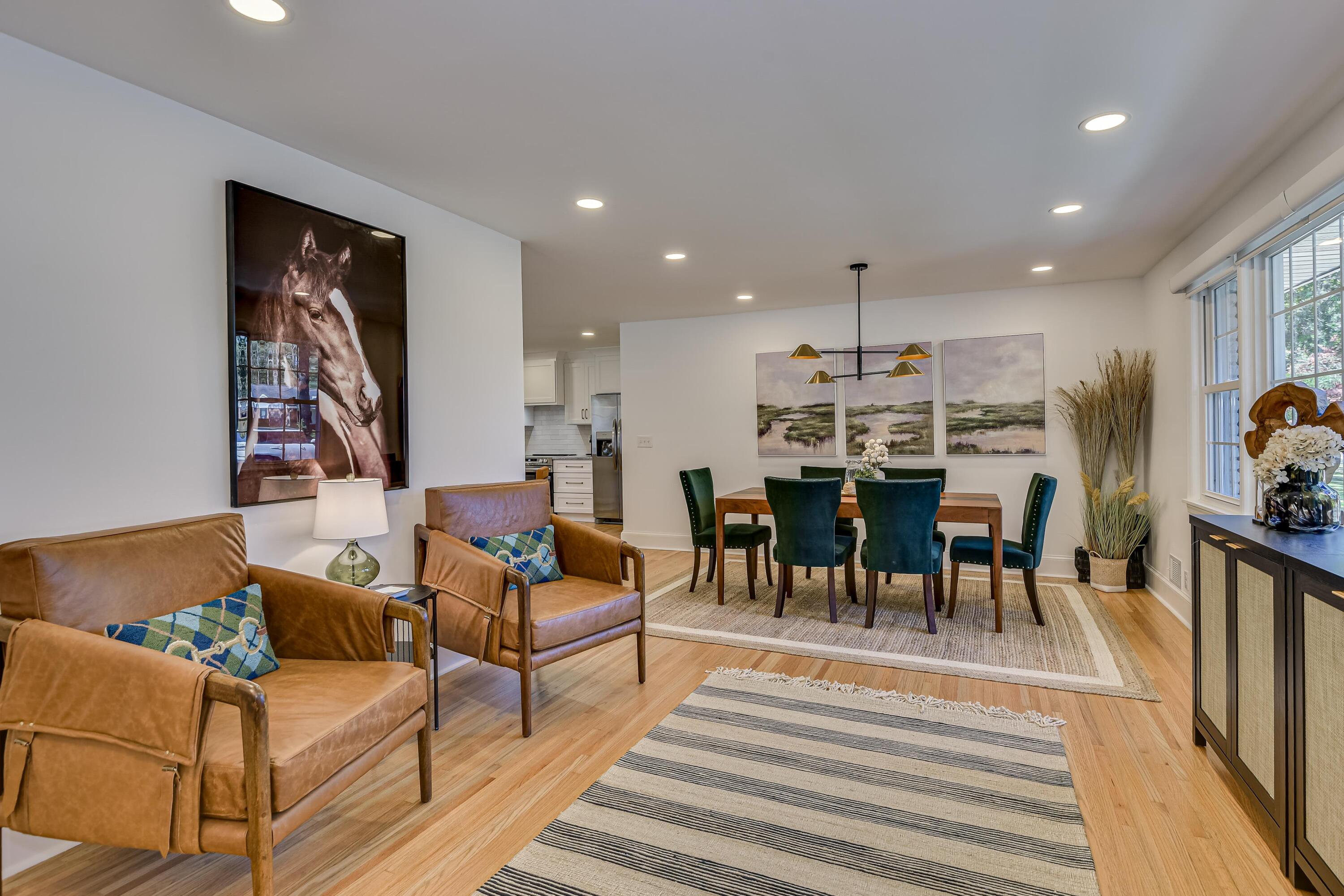 933 Whitehall Place SE