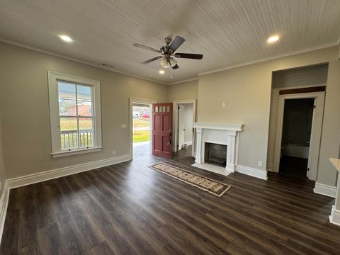 Tiny photo for 191 Mc Cary Street, Edgefield, SC 29824 (MLS # 222129)