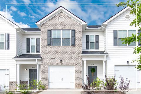 Photo of 950 Quaint Parish Circle, Graniteville, SC 29829 (MLS # 216963)