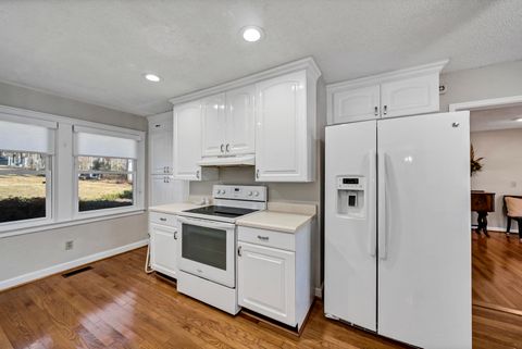 Tiny photo for 640 Mallard Drive, Chapin, SC 29036 (MLS # 220939)