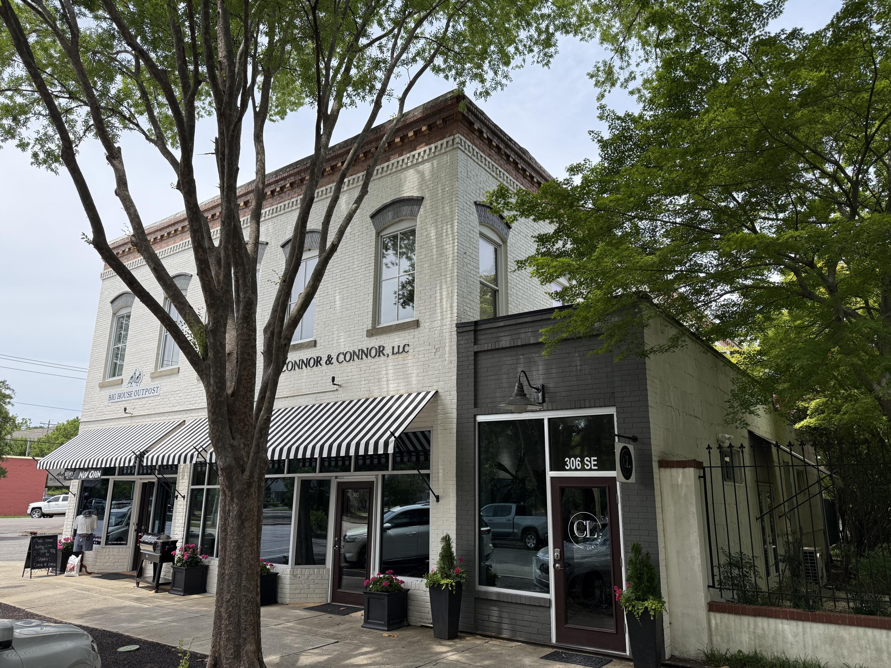 302 Park Avenue SE