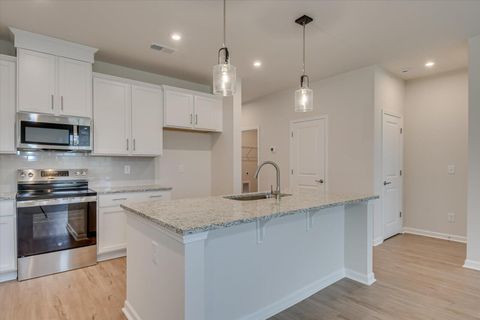 Tiny photo for 355 Tupelo Pass Pass, Harlem, GA 30814 (MLS # 220898)