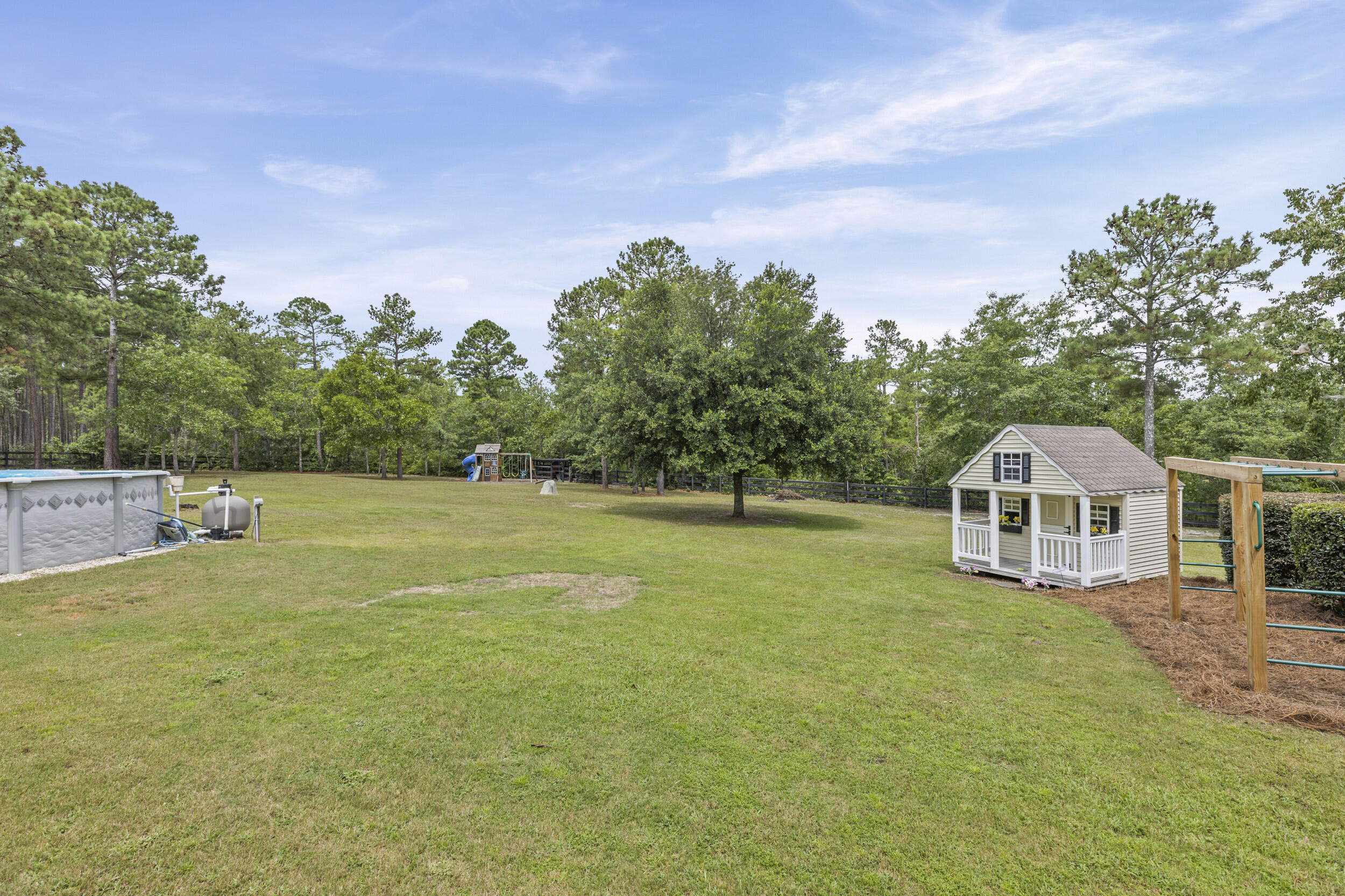 7169 Goldview Drive