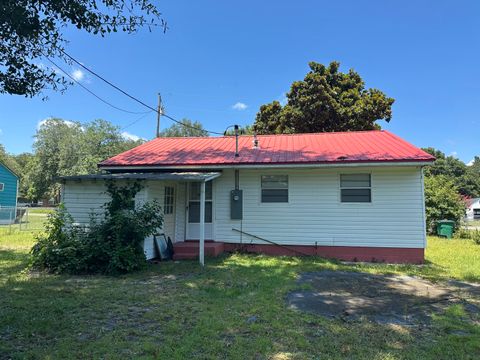 Tiny photo for 820 Parkwood Terrace, Allendale, SC 29810 (MLS # 218850)