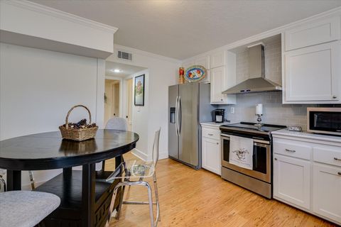 Tiny photo for 316 Laurens Street SW #Unit C, Aiken, SC 29801 (MLS # 221059)