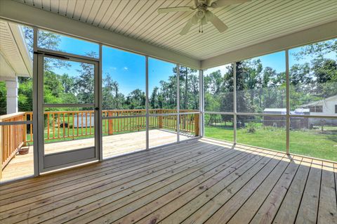 Tiny photo for 420 Columbia Road, Edgefield, SC 29824 (MLS # 215604)