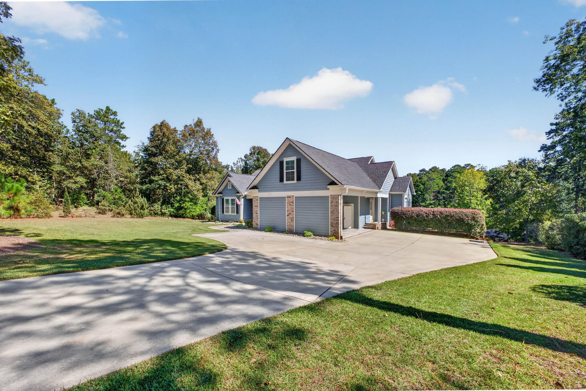 804 Summer Lakes Drive