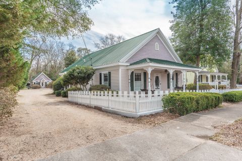 Tiny photo for 446 Laurens Street St NW, Aiken, SC 29801 (MLS # 215910)