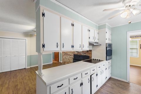 Tiny photo for 429 Donna Street, Williston, SC 29853 (MLS # 217419)