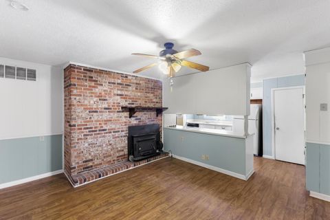 Tiny photo for 429 Donna Street, Williston, SC 29853 (MLS # 217419)