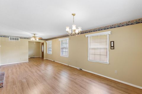 Tiny photo for 429 Donna Street, Williston, SC 29853 (MLS # 217419)