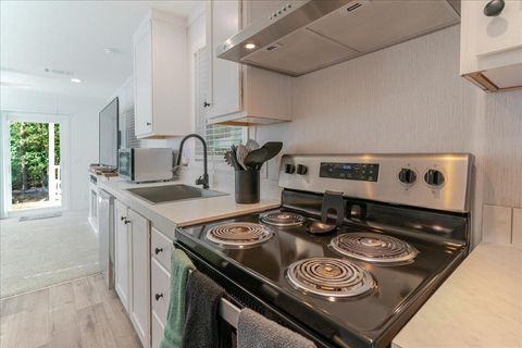 Tiny photo for 269 Parkwood Avenue, North, SC 29112 (MLS # 220066)