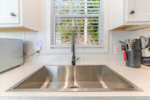 Tiny photo for 269 Parkwood Avenue, North, SC 29112 (MLS # 220066)