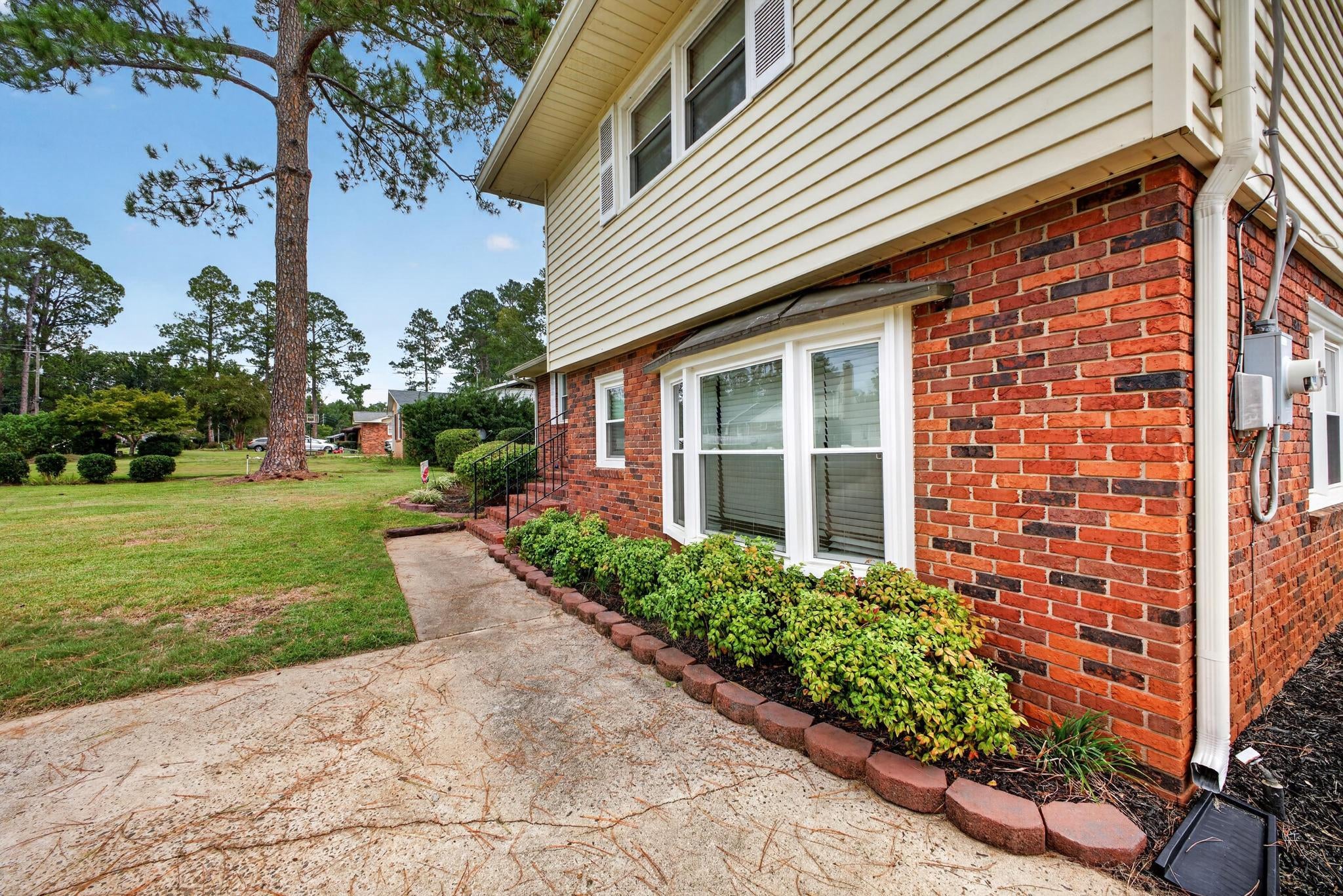 701 Hammond Drive