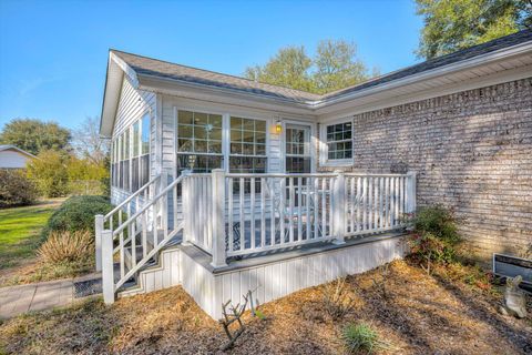 Tiny photo for 7 Donna Street, Williston, SC 29853 (MLS # 221861)