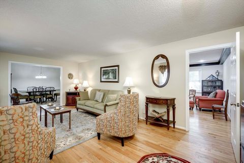 Tiny photo for 7 Donna Street, Williston, SC 29853 (MLS # 221861)