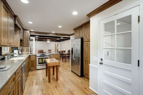 Tiny photo for 7 Donna Street, Williston, SC 29853 (MLS # 221861)