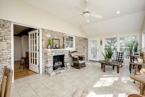 Tiny photo for 7 Donna Street, Williston, SC 29853 (MLS # 221861)