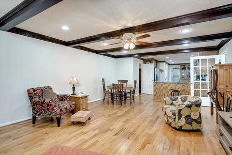 Tiny photo for 7 Donna Street, Williston, SC 29853 (MLS # 221861)