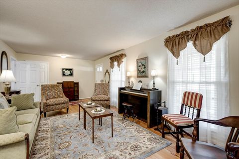 Tiny photo for 7 Donna Street, Williston, SC 29853 (MLS # 221861)