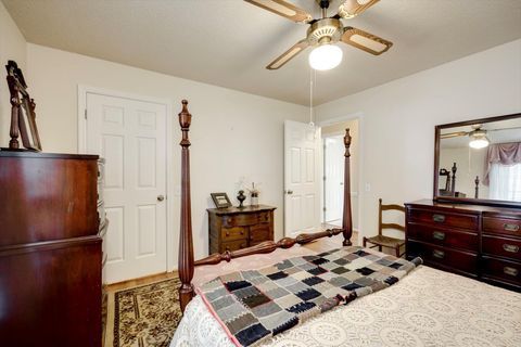 Tiny photo for 7 Donna Street, Williston, SC 29853 (MLS # 221861)